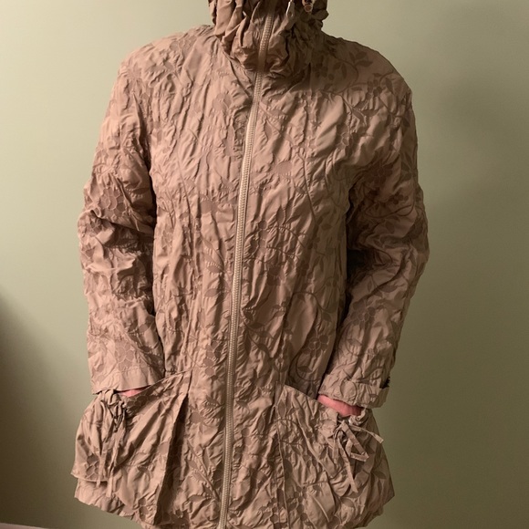 Et Dieu Crea La Femme Rain Jacket - Picture 4 of 8